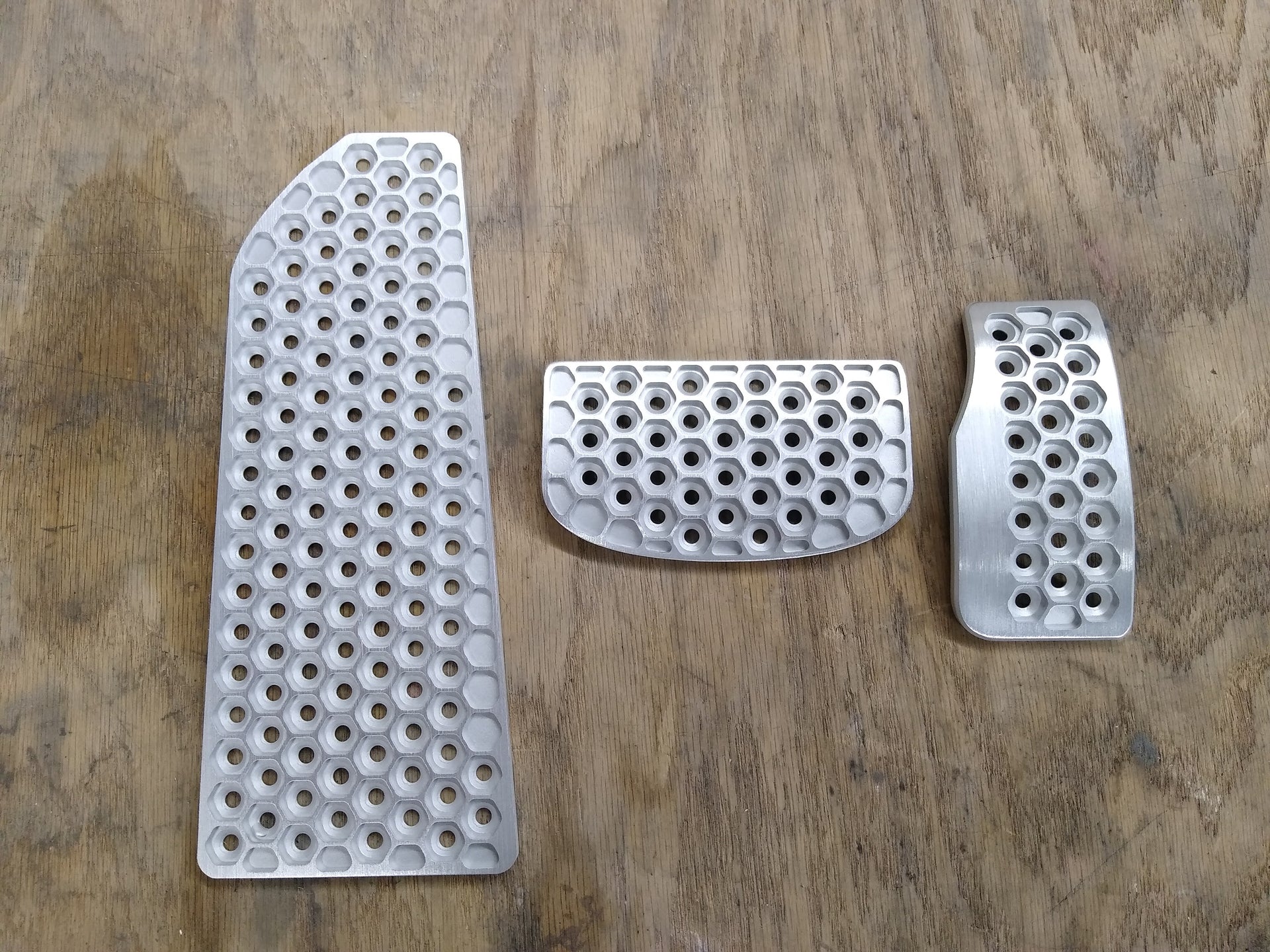Auto pedalen geschikt voor Mitsubishi Outlander gas rempedaal cover pad accessoires, anti-slip gaspedaal & rempedaal covers, auto brandstof rempedaal Auto pedalen geschikt voor Mitsubishi Outlander gas rempedaal cover pad accessoires, anti-slip gaspedaal & rempedaal covers, auto brandstof rempedaal